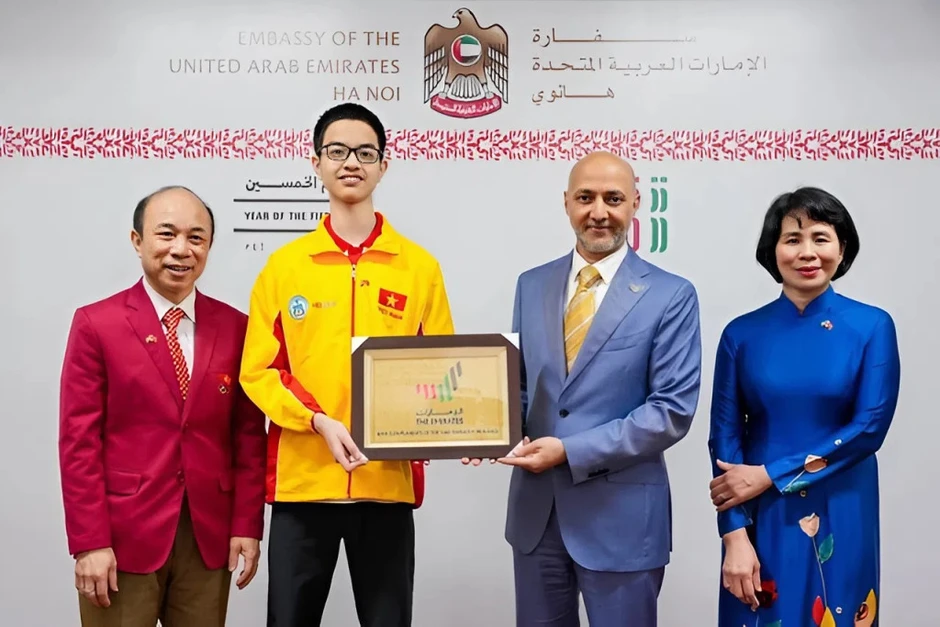 Cựu thí sinh Olympia 17 tuổi giành chuẩn Đại kiện tướng quốc tế, từng mang HCV SEA Games đến trường quay Cựu thí sinh Olympia 17 tuổi giành chuẩn Đại kiện tướng quốc tế, từng mang HCV SEA Games đến trường quay