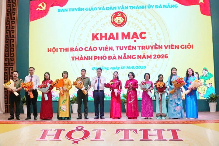 Đà Nẵng chọn gương mặt xuất sắc dự Hội thi Báo cáo viên toàn quốc Đà Nẵng chọn gương mặt xuất sắc dự Hội thi Báo cáo viên toàn quốc
