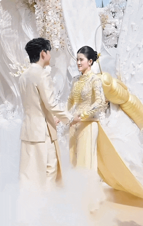 Đám cưới hào môn hot dần dần MXH: Thiếu gia ngành xăng dầu cưới ái nữ tiệm vàng Đám cưới hào môn hot dần dần MXH: Thiếu gia ngành xăng dầu cưới ái nữ tiệm vàng