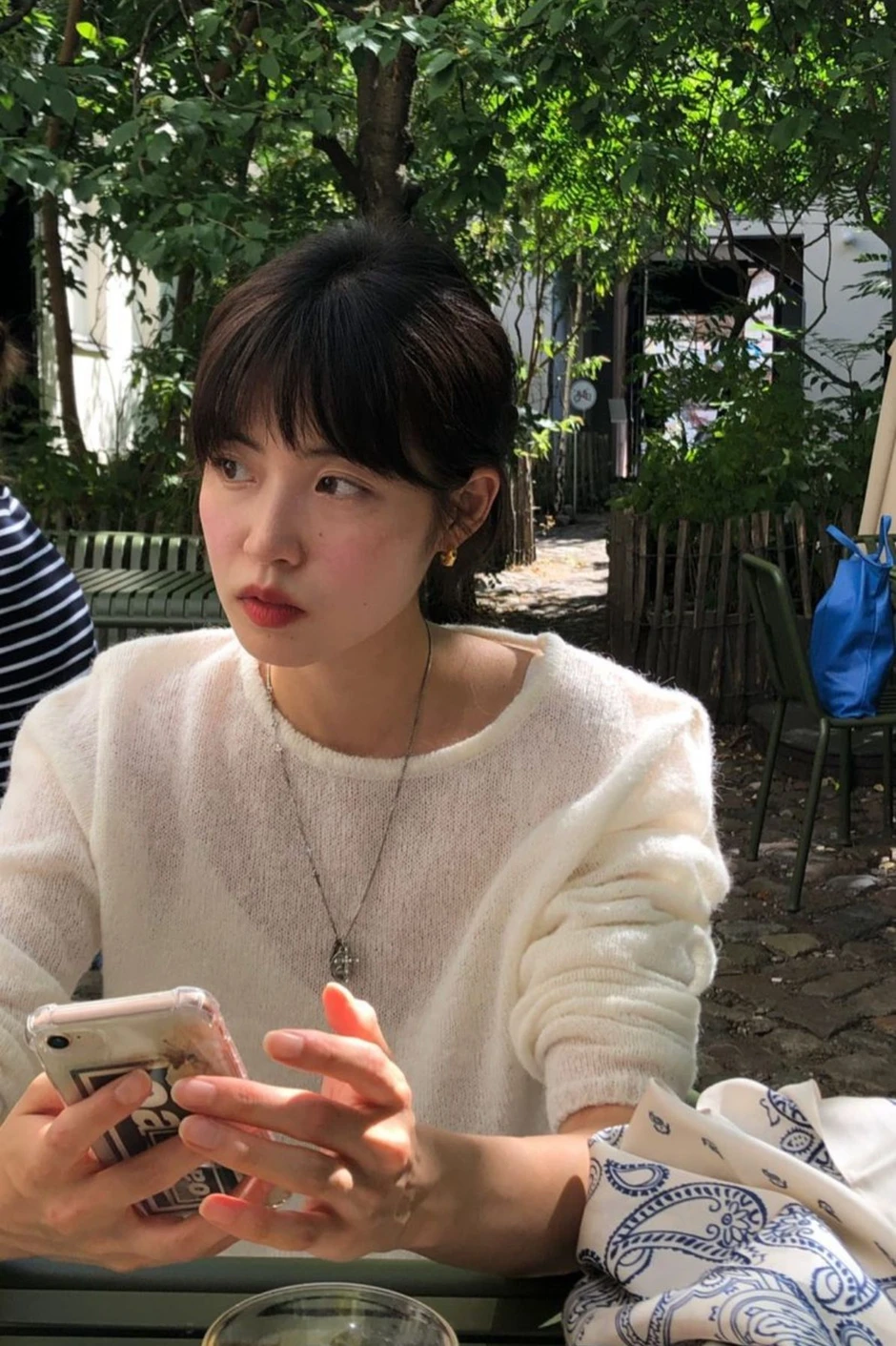 Dẫn mẹ đi mua nhà, bà mở vali đưa ra một túi vàng dù lương hưu 0 đồng: Toàn bộ bí quyết! Dẫn mẹ đi mua nhà, bà mở vali đưa ra một túi vàng dù lương hưu 0 đồng: Toàn bộ bí quyết!