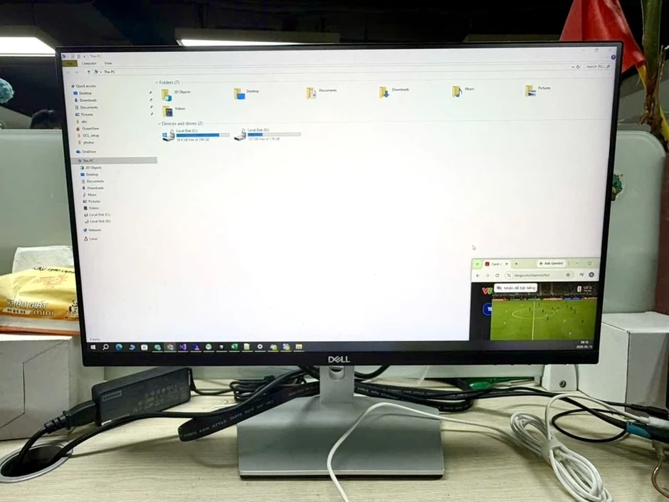 Dân văn phòng 'lách luật' để xem World Cup - Báo TinVina Dân văn phòng 'lách luật' để xem World Cup - Báo TinVina