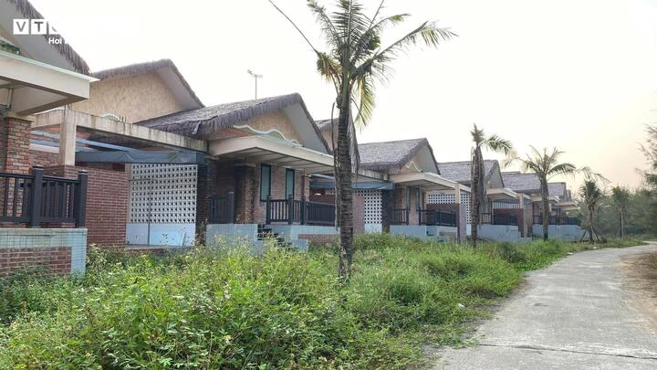 Dân ven biển Quảng Trị tiếc nuối nhìn dự án bãi tắm gần 260 tỷ 'đắp chiếu' Dân ven biển Quảng Trị tiếc nuối nhìn dự án bãi tắm gần 260 tỷ 'đắp chiếu'