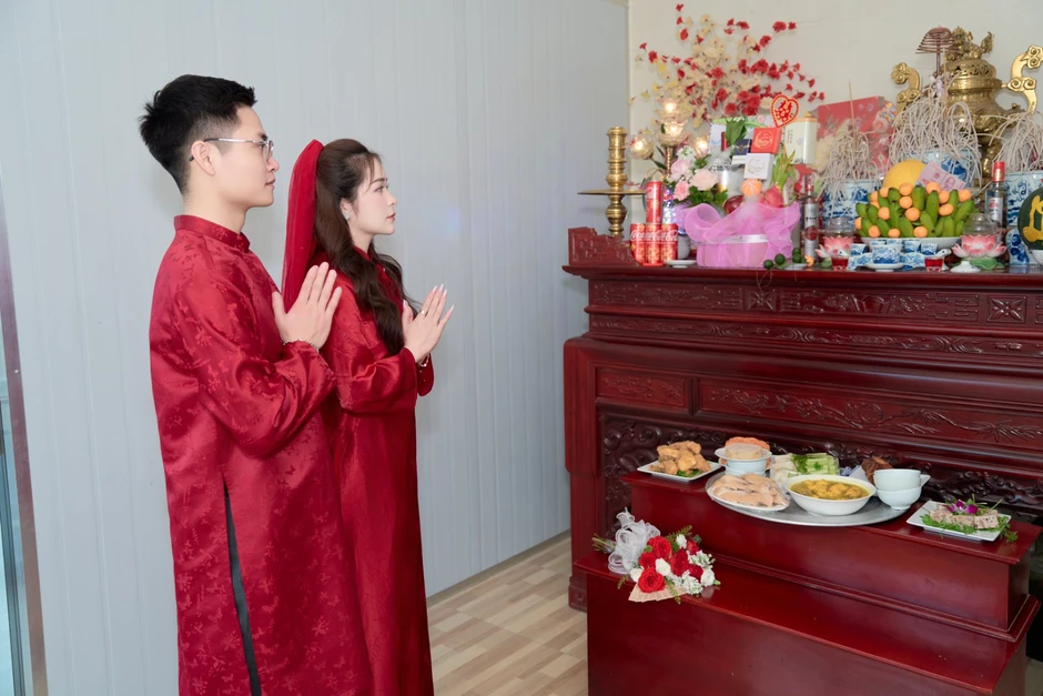Đặt tráp cưới 11,5 triệu nhưng nhận về toàn hoả quả thối rữa, chú rể phải xin lỗi bố mẹ vợ: Phía dịch vụ nói gì?