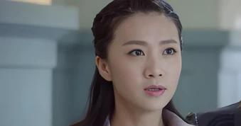 Để kỷ niệm 4 năm ngày cưới, tôi bất chấp lệnh sếp nghỉ cuối tuần, nào ngờ sáng thứ Hai nhận quyết định khiến cả nhà chết lặng