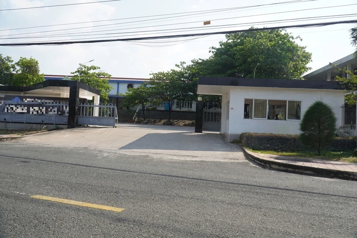 Diễn biến mới vụ nữ nhân viên mang bầu bị cho ra ngồi ở phòng bảo vệ Diễn biến mới vụ nữ nhân viên mang bầu bị cho ra ngồi ở phòng bảo vệ