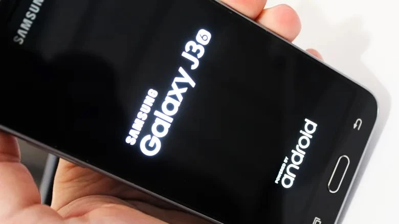 Điện thoại Android mà cứ bật máy “dùng cả đời” chẳng bao giờ tắt nguồn thì có làm sao không nhỉ?