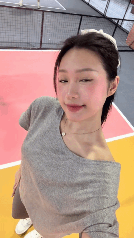 Doãn Hải My lên sân pickleball cũng trang điểm không sót bước nào, chạy 3 vòng thì "bỏ cuộc" Doãn Hải My lên sân pickleball cũng trang điểm không sót bước nào, chạy 3 vòng thì "bỏ cuộc"