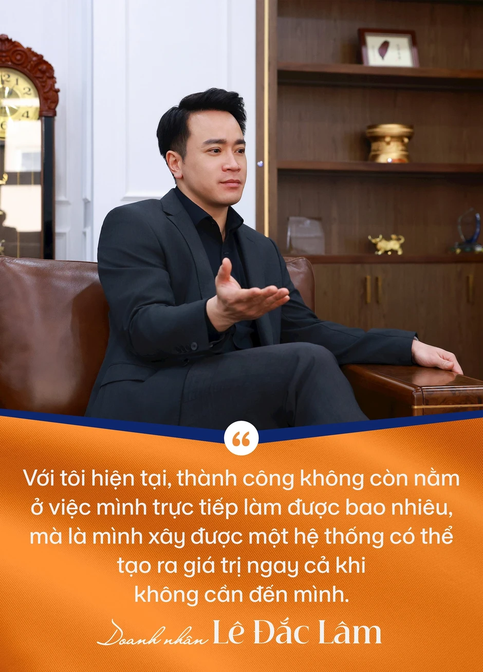 Doanh nhân Lê Đắc Lâm kể chuyện học Harvard, Johns Hopkins và quyết định đầu tư 2.000 tỷ tạo mũi nhọn cho ngôi trường “di sản gia đình” Doanh nhân Lê Đắc Lâm kể chuyện học Harvard, Johns Hopkins và quyết định đầu tư 2.000 tỷ tạo mũi nhọn cho ngôi trường “di sản gia đình”