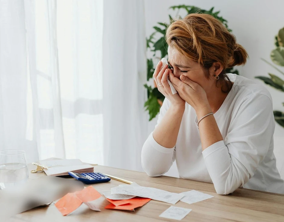 Đọc lá thư trong ngày giỗ đầu mẹ, con gái bàng hoàng nhận ra điều đau đớn Đọc lá thư trong ngày giỗ đầu mẹ, con gái bàng hoàng nhận ra điều đau đớn