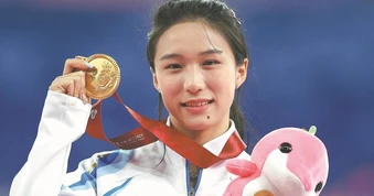 Đời thường bận rộn của "nữ thần điền kinh" Trung Quốc vừa xác lập kỷ lục