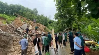 Dông lốc, mưa lớn gây thiệt hại hơn 2,4 tỷ đồng tại Sơn La