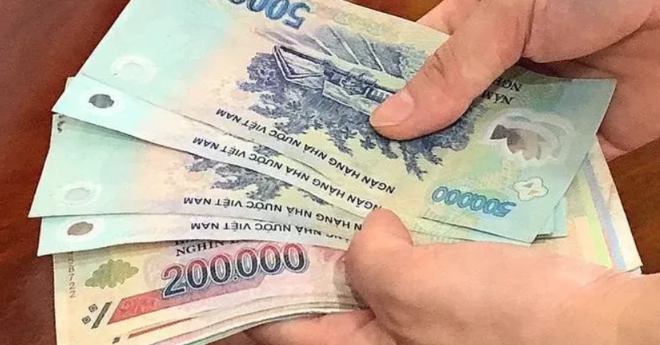 Đủ 20 năm đóng BHXH, nghỉ hưu năm 2026: Lao động nam, nữ nhận lương hưu khác nhau thế nào?