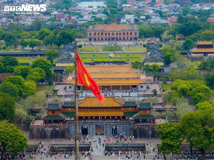 Du khách đến tham quan di sản Huế cao kỷ lục trong ngày đầu nghỉ lễ Du khách đến tham quan di sản Huế cao kỷ lục trong ngày đầu nghỉ lễ