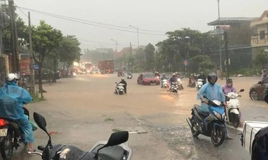 Đúng hôm nay - 8/10, sân bay Tân Sơn Nhất ghi nhận 2 máy bay bất ngờ chuyển hướng hạ cánh