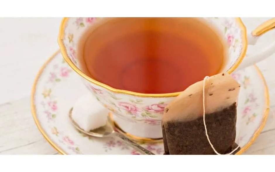 Đừng vội bỏ túi trà cũ: Những công dụng bất ngờ trong đời sống hằng ngày Đừng vội bỏ túi trà cũ: Những công dụng bất ngờ trong đời sống hằng ngày