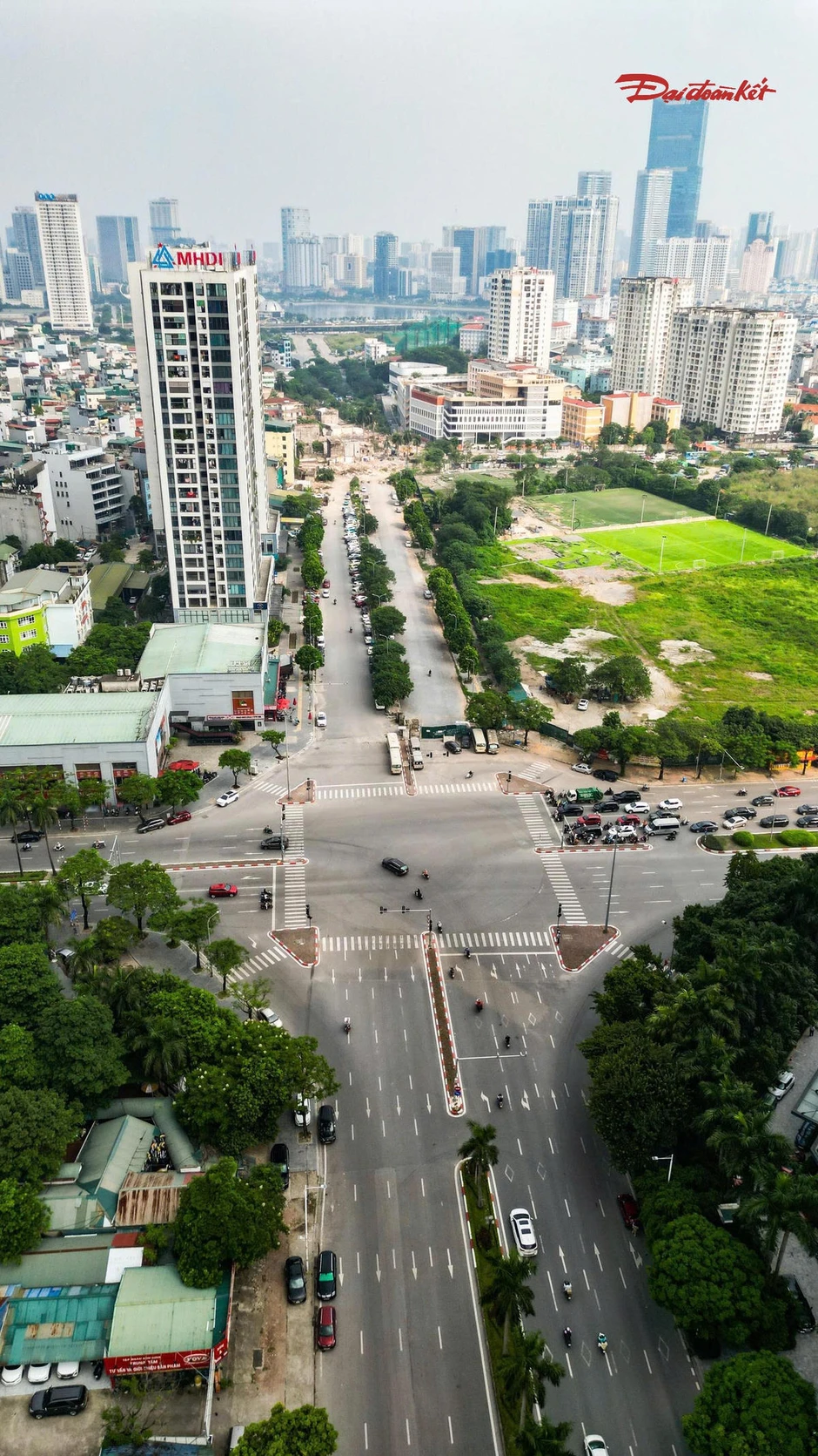 Đường nối Phạm Hùng - Lê Đức Thọ sắp được nối thông sau gần 10 năm vướng mặt bằng Đường nối Phạm Hùng - Lê Đức Thọ sắp được nối thông sau gần 10 năm vướng mặt bằng