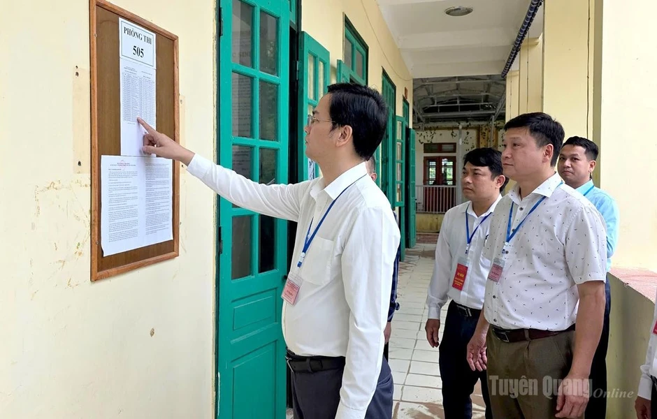 Đường thăng tiến của Giám đốc Sở GD&ĐT Tuyên Quang vừa bị khởi tố Đường thăng tiến của Giám đốc Sở GD&ĐT Tuyên Quang vừa bị khởi tố