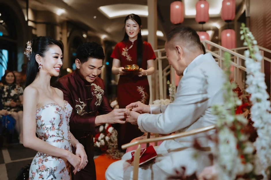 Ekip người Việt trong đám cưới hậu duệ đời thứ 76 của Khổng Tử và cháu tỷ phú Malaysia Ekip người Việt trong đám cưới hậu duệ đời thứ 76 của Khổng Tử và cháu tỷ phú Malaysia