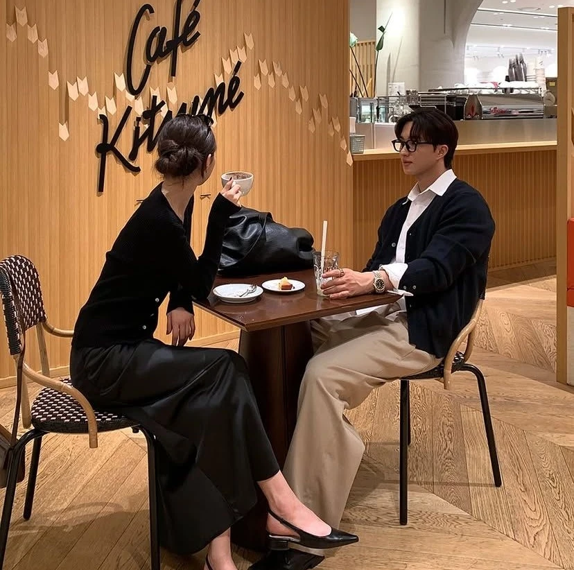 First date mà nói thẳng “tôi muốn kết hôn với người thu nhập 50 triệu/tháng, không muốn sinh con” là điều hiển nhiên First date mà nói thẳng “tôi muốn kết hôn với người thu nhập 50 triệu/tháng, không muốn sinh con” là điều hiển nhiên