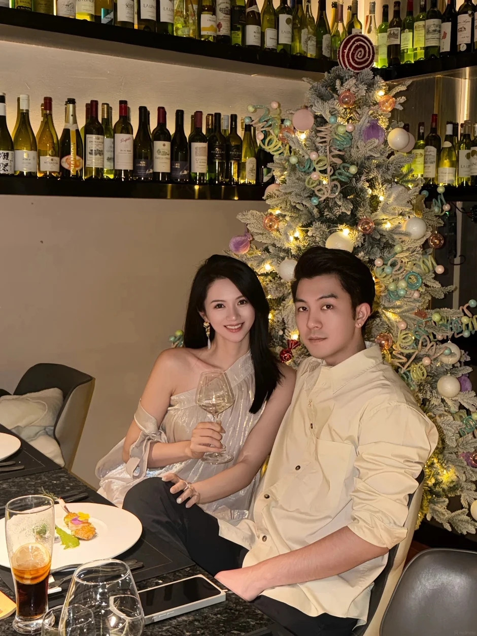 First date mà nói thẳng “tôi muốn kết hôn với người thu nhập 50 triệu/tháng, không muốn sinh con” là điều hiển nhiên First date mà nói thẳng “tôi muốn kết hôn với người thu nhập 50 triệu/tháng, không muốn sinh con” là điều hiển nhiên