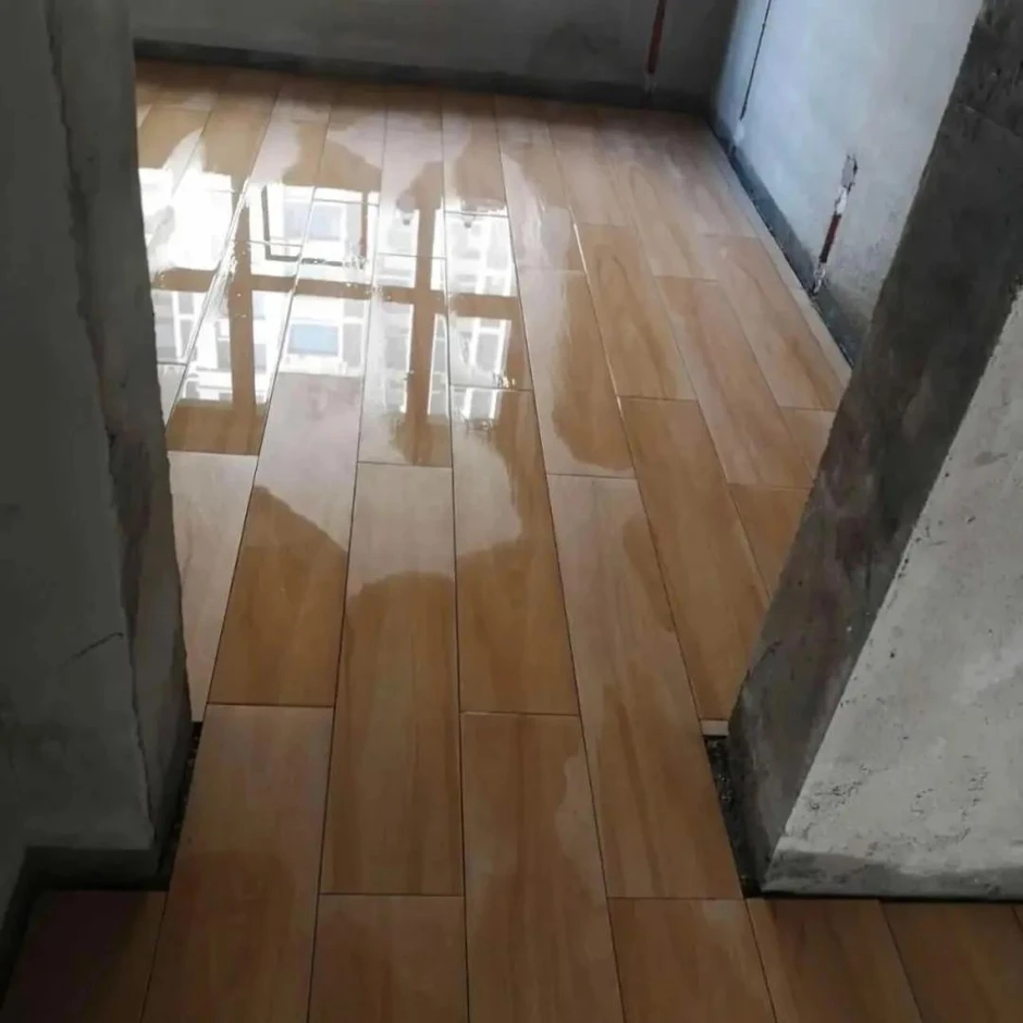 Gạch giả gỗ: 8 điểm cần cân nhắc trước khi lát sàn Gạch giả gỗ: 8 điểm cần cân nhắc trước khi lát sàn