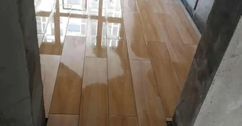 Gạch giả gỗ: 8 điểm cần cân nhắc trước khi lát sàn