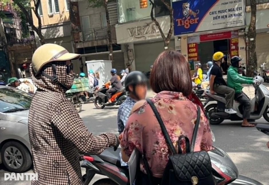 Gánh nợ tiền tỷ vì hợp đồng kỳ nghỉ, người phụ nữ làm bảo mẫu trả nợ Gánh nợ tiền tỷ vì hợp đồng kỳ nghỉ, người phụ nữ làm bảo mẫu trả nợ