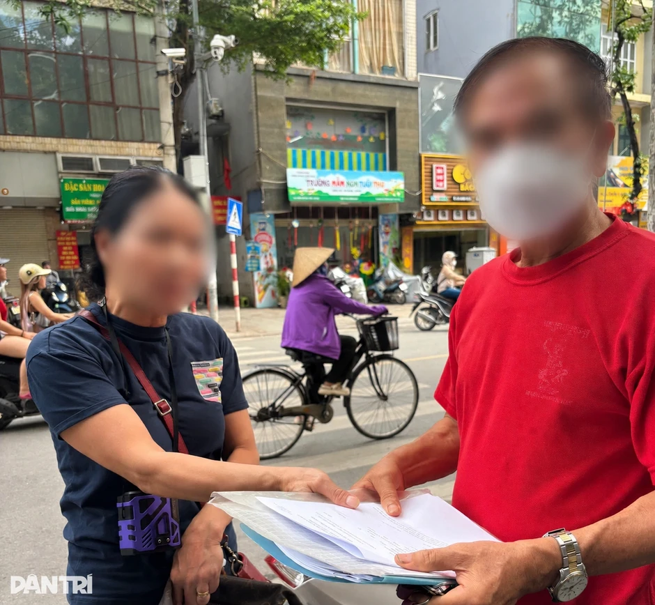 Gánh nợ tiền tỷ vì hợp đồng kỳ nghỉ, người phụ nữ làm bảo mẫu trả nợ Gánh nợ tiền tỷ vì hợp đồng kỳ nghỉ, người phụ nữ làm bảo mẫu trả nợ