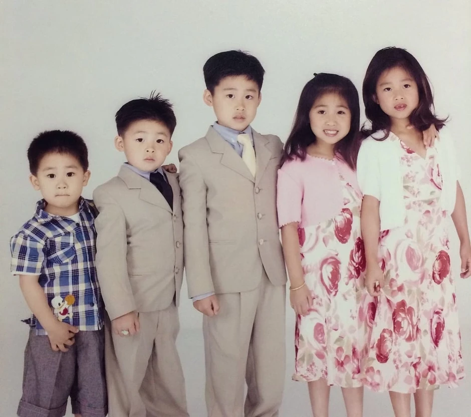 Gia đình gốc Á có bố mẹ cùng 5 con đều là bác sỹ, gây sốt vì tài năng Gia đình gốc Á có bố mẹ cùng 5 con đều là bác sỹ, gây sốt vì tài năng