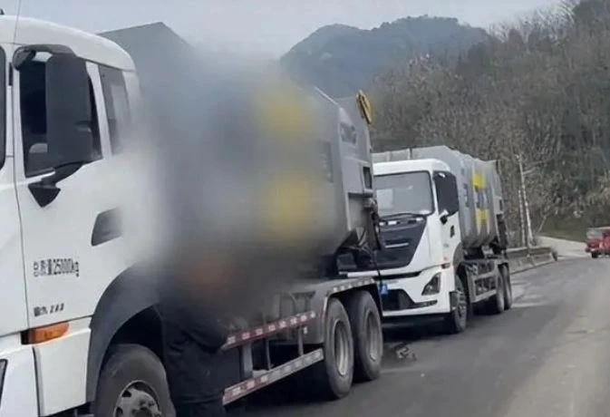Gia đình Trung Quốc thức trắng đêm bới 10 tấn rác tìm 1kg vàng Gia đình Trung Quốc thức trắng đêm bới 10 tấn rác tìm 1kg vàng