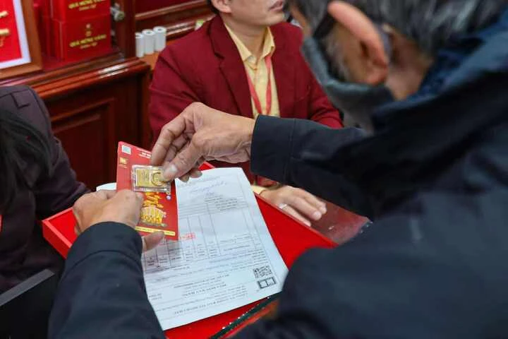 Giá vàng hôm nay 20/3: Tiếp tục rơi thẳng đứng, mất gần 200 USD/ounce Giá vàng hôm nay 20/3: Tiếp tục rơi thẳng đứng, mất gần 200 USD/ounce