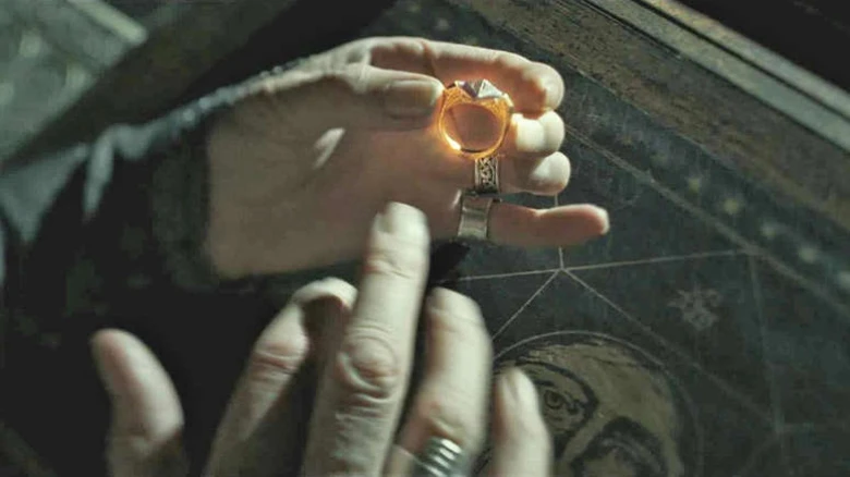 Giải mã tất cả 7 Trường Sinh Linh Giá trong Harry Potter