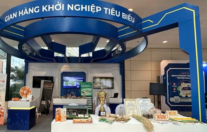 Giảm ô nhiễm nhựa, đẩy mạnh chuyển đổi xanh Giảm ô nhiễm nhựa, đẩy mạnh chuyển đổi xanh