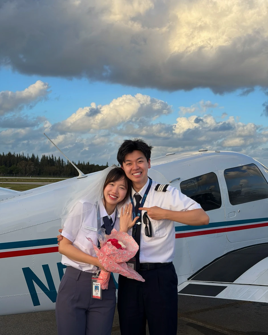 Hà Còi bất ngờ cầu hôn Meichan Hà Còi bất ngờ cầu hôn Meichan