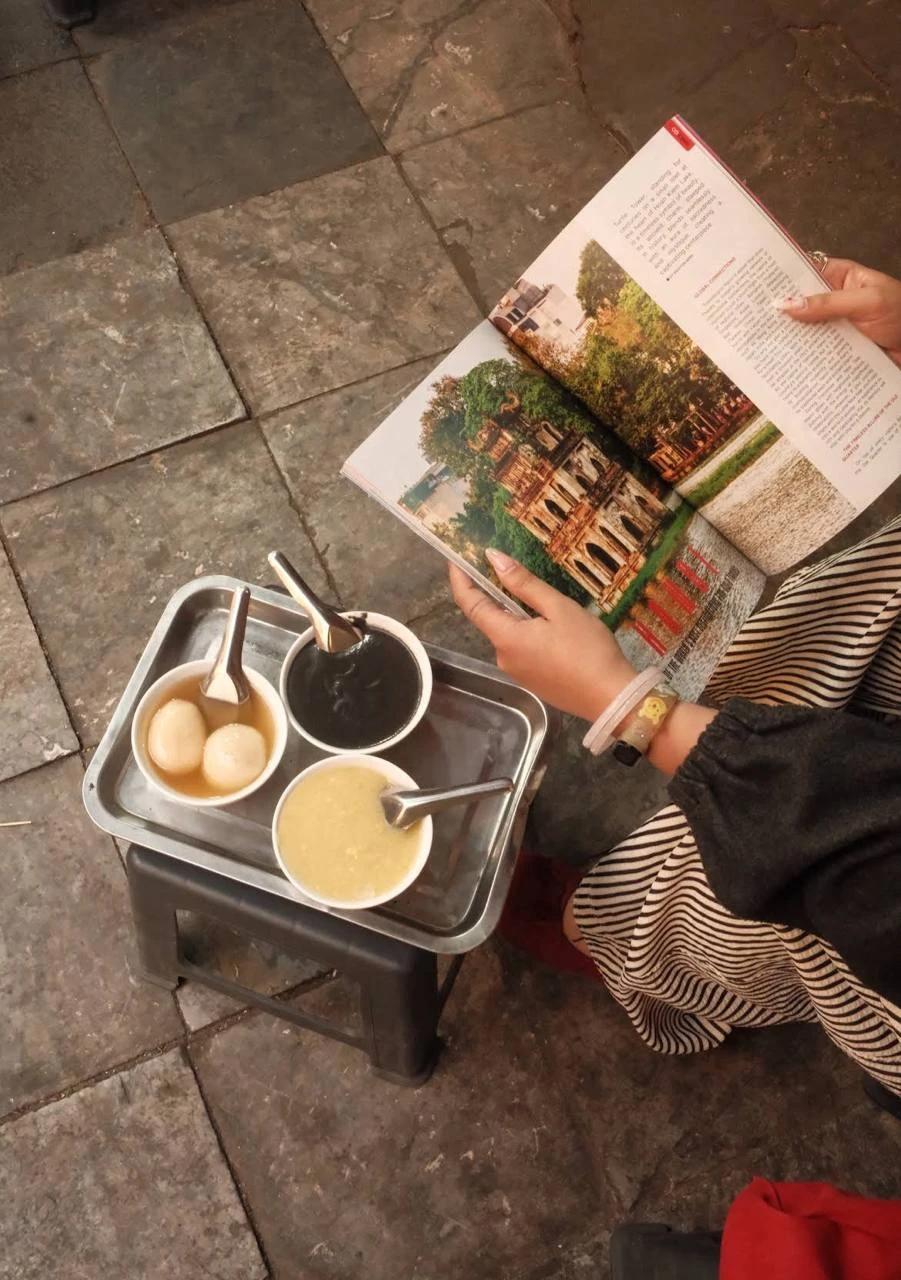 Hà Nội có hàng chè do vợ một nghệ sĩ cả nước đều biết mặt gây dựng, mỗi năm chỉ mở đúng 6 tháng rồi đóng cửa