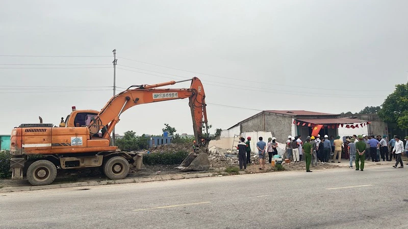 Hải Phòng cưỡng chế thu hồi đất thực hiện Dự án nạo vét, gia cố kênh trung thủy nông Sặt-Phủ Hải Phòng cưỡng chế thu hồi đất thực hiện Dự án nạo vét, gia cố kênh trung thủy nông Sặt-Phủ
