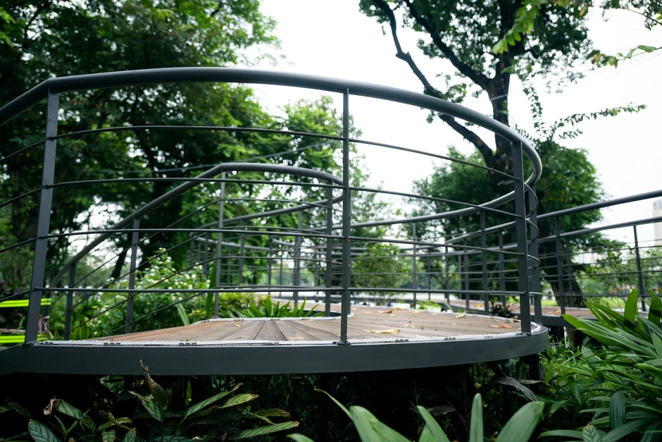 Hàng loạt khung gương xuất hiện bên Hồ Gươm, hé lộ không gian đặc biệt sắp mở cửa vào ngày 8/10 Hàng loạt khung gương xuất hiện bên Hồ Gươm, hé lộ không gian đặc biệt sắp mở cửa vào ngày 8/10