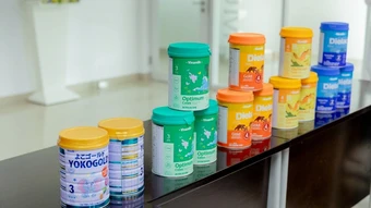 Hàng trăm lớp kiểm duyệt cho một lon sữa bột Vinamilk - Báo TinVina