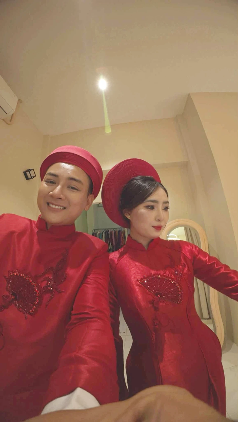 Hé lộ ngày cưới của Hoài Lâm và Ngọc Trinh