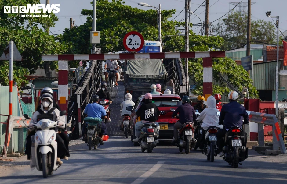Hiện trạng dự án cầu 500 tỷ ở TP.HCM sau gần 1 năm khởi công Hiện trạng dự án cầu 500 tỷ ở TP.HCM sau gần 1 năm khởi công