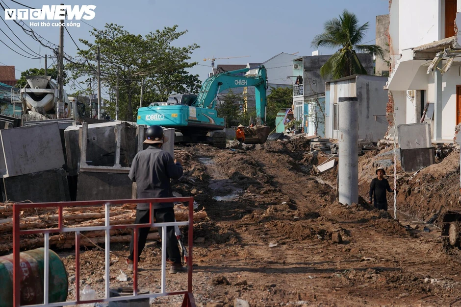 Hiện trạng dự án cầu 500 tỷ ở TP.HCM sau gần 1 năm khởi công Hiện trạng dự án cầu 500 tỷ ở TP.HCM sau gần 1 năm khởi công