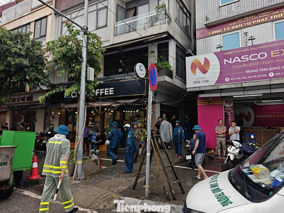Hiện trường vụ cháy nhà 5 người tử vong ở Hà Nội