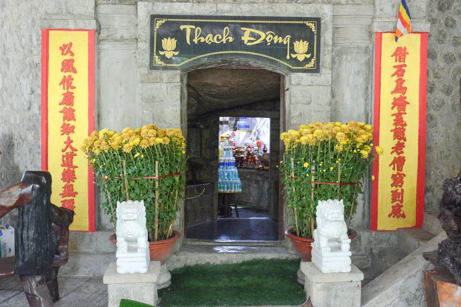 Hòa thượng Huệ Đăng 'lấy gió làm quạt' tĩnh tu thạch động Thiên Thai 121 năm trước Hòa thượng Huệ Đăng 'lấy gió làm quạt' tĩnh tu thạch động Thiên Thai 121 năm trước