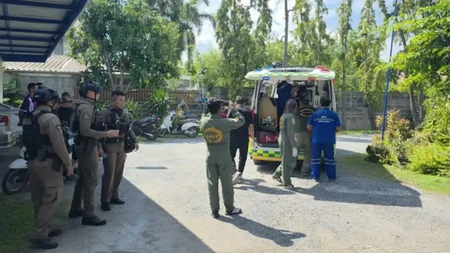 Hoang mang khi phát hiện người đàn ông lạ mặt bất tỉnh trong xe
