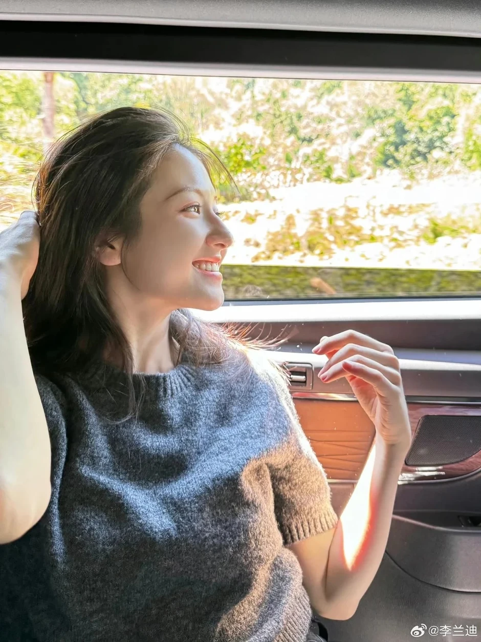 Hỏi mẹ: “Nếu cả đời này con độc thân thì sao?”, câu trả lời của người phụ nữ 65 tuổi khiến tôi bất ngờ Hỏi mẹ: “Nếu cả đời này con độc thân thì sao?”, câu trả lời của người phụ nữ 65 tuổi khiến tôi bất ngờ