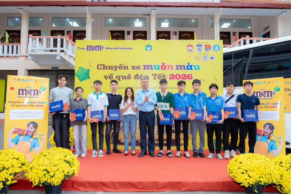 Hơn 100 sinh viên đón hành trình năm mới mỹ mãn cùng M&M'S Hơn 100 sinh viên đón hành trình năm mới mỹ mãn cùng M&M'S
