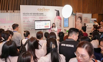 Hơn 1.000 chuyên gia trải nghiệm Cocoon tại hội nghị da liễu