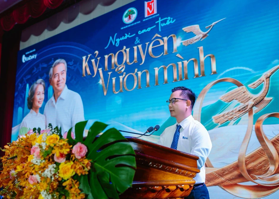 Hơn 1.400 người tham gia sự kiện “Người cao tuổi và Kỷ nguyên vươn mình” Hơn 1.400 người tham gia sự kiện “Người cao tuổi và Kỷ nguyên vươn mình”