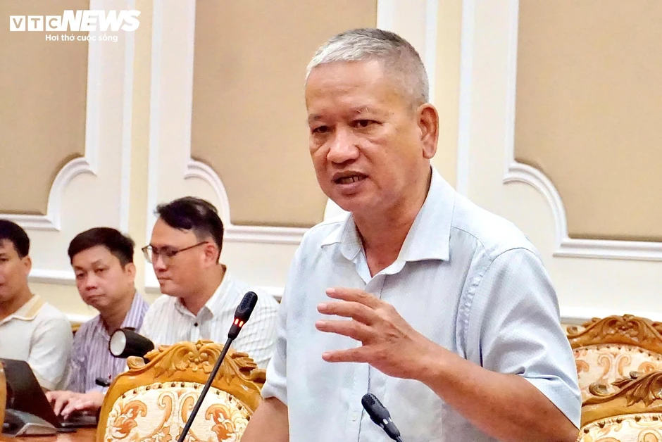 Hơn 30 năm giải mã dấu tích hố chôn liệt sĩ dưới lòng Công viên Lê Thị Riêng Hơn 30 năm giải mã dấu tích hố chôn liệt sĩ dưới lòng Công viên Lê Thị Riêng