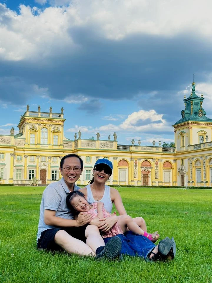 Hôn nhân của MC xinh đẹp và “quý ông quyền lực nhất VTV”: Nhất quyết giữ kín 1 điều Hôn nhân của MC xinh đẹp và “quý ông quyền lực nhất VTV”: Nhất quyết giữ kín 1 điều
